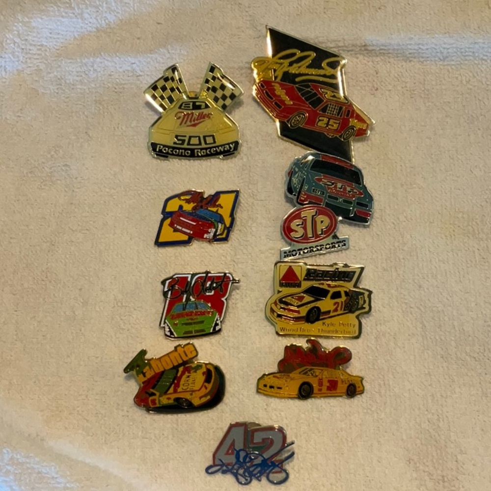 NASCAR vintage pins
